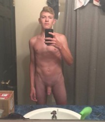 Recent Selfies from the Hub 5d51438dc9ee9.jpg