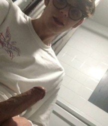 Recent Nude Selfies from the Hub 5d588e8a18bd1.jpg