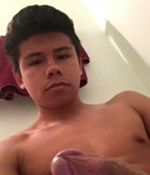 Recent Nude Selfies from the Hub 5d588e9096d8f.jpg