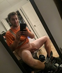 Recent Nude Selfies from the Hub 5d588e9273527.jpg
