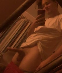 Recent Nude Selfies from the Hub 5d588e98c13cb.jpg