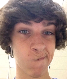 Vote for my new profile pic 5de69b6f150d2.jpg