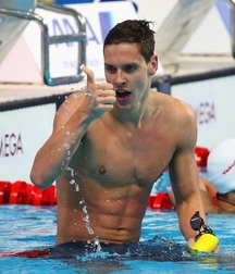 Swimmers 5a80550ef1f6d.jpg
