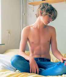 Teen mix 5ae776a9e8da8.jpg