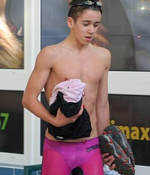 Swimmers 5b007ace289d9.jpg