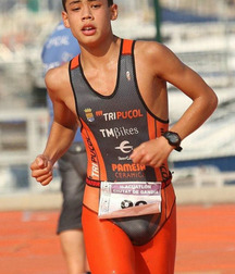 Swimmers 5b007ad7eb4cb.jpg