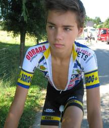 Hot Teens 5abdeee91748e.jpg