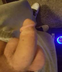 young guys 5a7b3eab05b1c.jpg