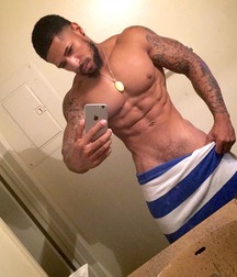 Selfies 5b15ef50bb2e7.jpg