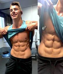 Selfies 5b15ef51a12a2.jpg