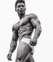 Adi Gillespie 5b2cbe66afc9a.jpg
