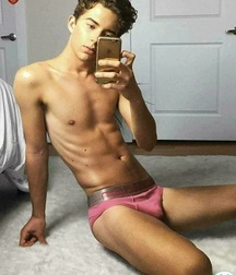 Ramdom Boys 5bb12e00d8c79.jpg
