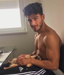 Random Muscle Boys 5bb13124c7d66.jpg