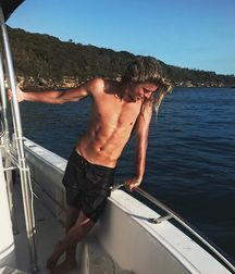 Alex Hayes  5c0eb43377540.jpg
