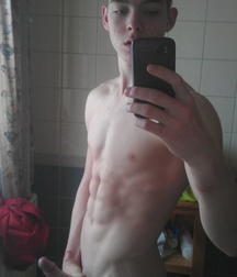 Selfies 5d0ffe98c7f3d.jpeg