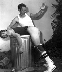 Naughty lads get red bottoms 5a77475cac67b.jpg