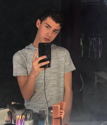 Nicolas 5ab57391196d3.jpg