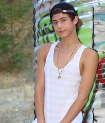 Nicolas 5ab573d17a159.jpg
