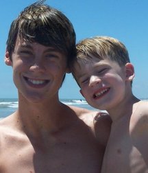 Elijah White 5abecd07e4eb1.jpg