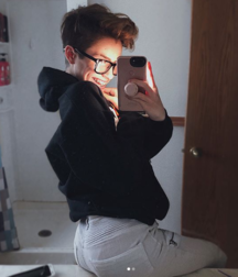 Tyler B 5b81926a02c07.png