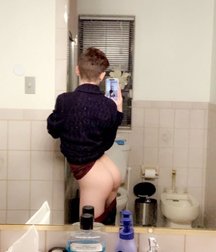 Sexy Boys  5beb35c764bb1.jpg