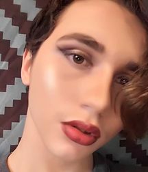 Makeup Boys 5d0ba86676d3e.jpg