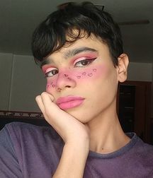 Makeup Boys 5d0ba88ae4069.jpg
