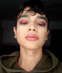Makeup Boys 5d0ba8913d2bd.jpg