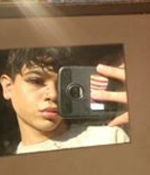 Makeup Boys 5d0ba89e84fe2.jpg