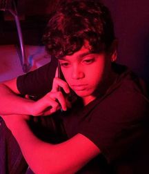 Makeup Boys 5d0ba8a9b8670.jpg