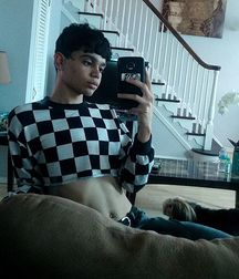Makeup Boys 5d0ba8b49edb7.jpg