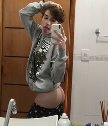 Irresistible Boy Beauty 6199b901734b7.jpg