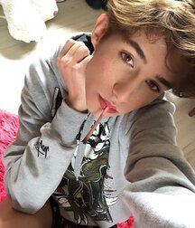 Irresistible Boy Beauty 6199b90674b65.jpg