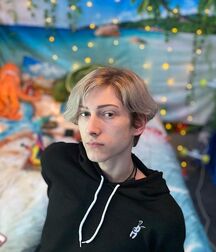 Skinny Twink with a Huge Dick Tube 61cc9eb844020.jpg