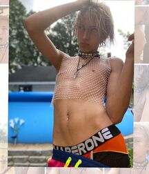 Skinny Twink with a Huge Dick Tube 61cc9ec2d4cae.jpg