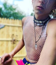 Skinny Twink with a Huge Dick Tube 61cc9ed44daa6.jpg