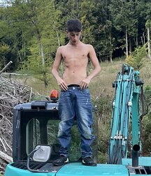 Young English Cream Twink Tube Celebrate 61ce0e012f5d3.jpg