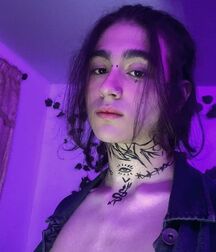 Mesmerizing twink tube 61cf364ce4450.jpg