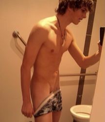 Shirtless 2 5a77311da3225.jpg