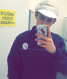 Cute boy 5b85cebde5717.jpg