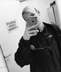 Cute boy 5b85cedc040e6.jpg