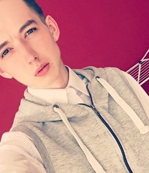Cute boy 5b85cee92cbd0.jpg
