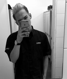 Cute boy 5b85cef51b63a.jpg