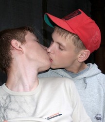 Mati and Jehos 5aaec9a82e3be.jpg