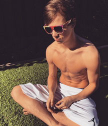 Skinny Fit Twink Taylor Caniff Pics 5c85a24a5617f.png