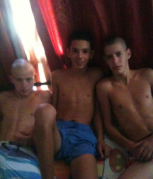 holiday with frends 5a8852e46967b.jpg