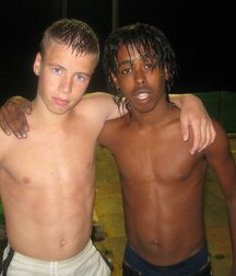 holiday with frends 5a88530f1e2e6.jpg
