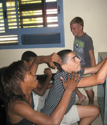 holiday with frends 5a88531b94bda.jpg