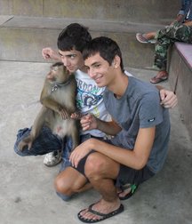 holiday with frends 5a88532447224.jpg