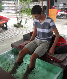 holiday with frends 5a88532d4f571.jpg